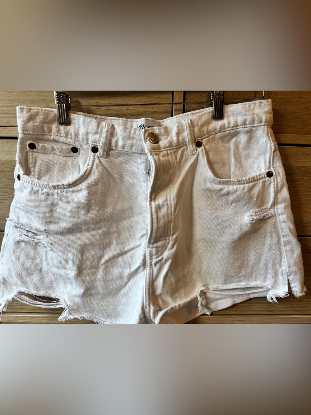 Zara Women’s White Jeans Shorts